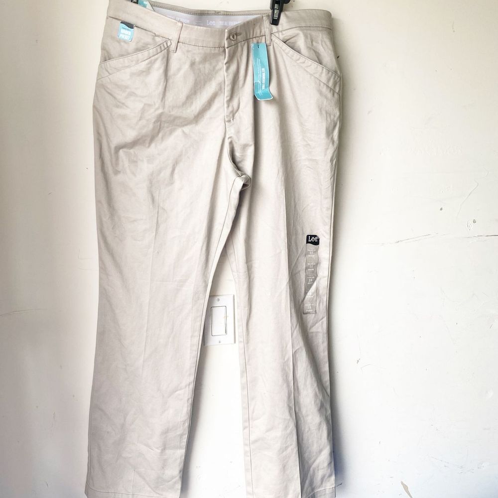 Dockers mens pants 16 light khaki